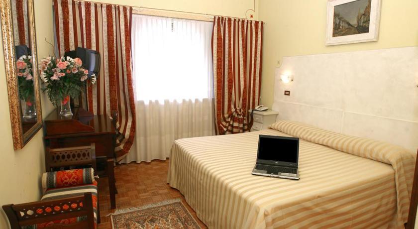 Ai Ronchi Motor Hotel Brescia Luaran gambar