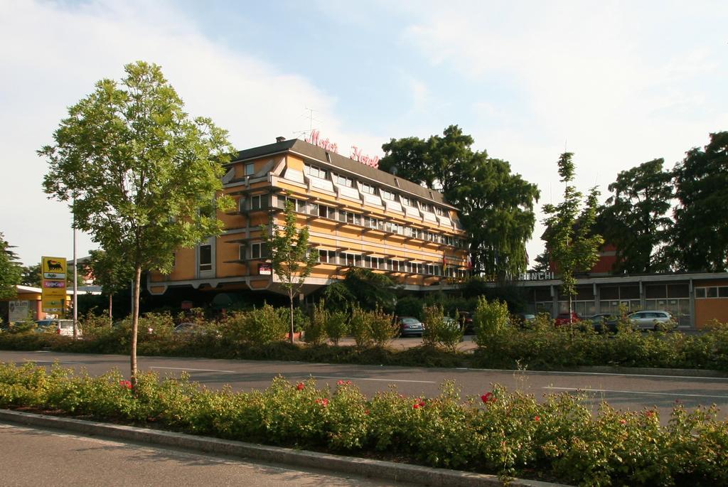 Ai Ronchi Motor Hotel Brescia Luaran gambar