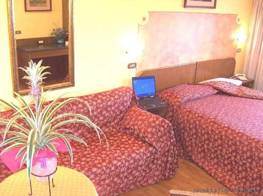 Ai Ronchi Motor Hotel Brescia Bilik gambar