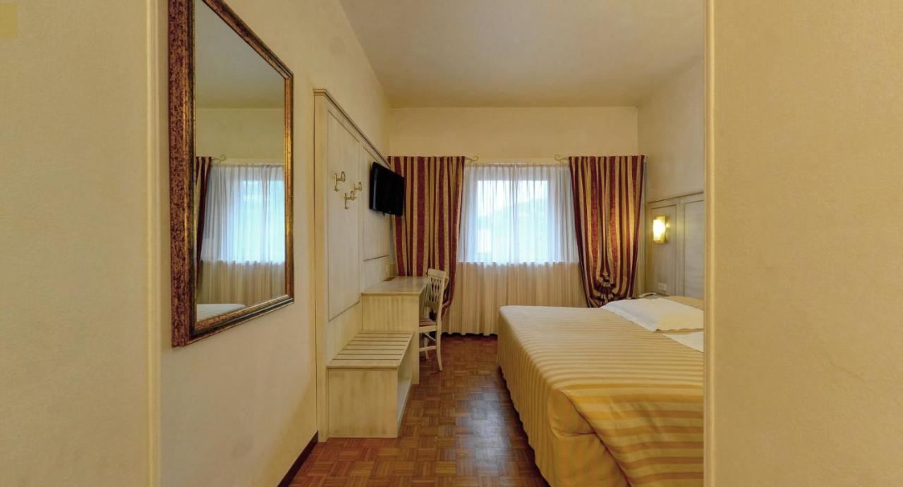 Ai Ronchi Motor Hotel Brescia Luaran gambar